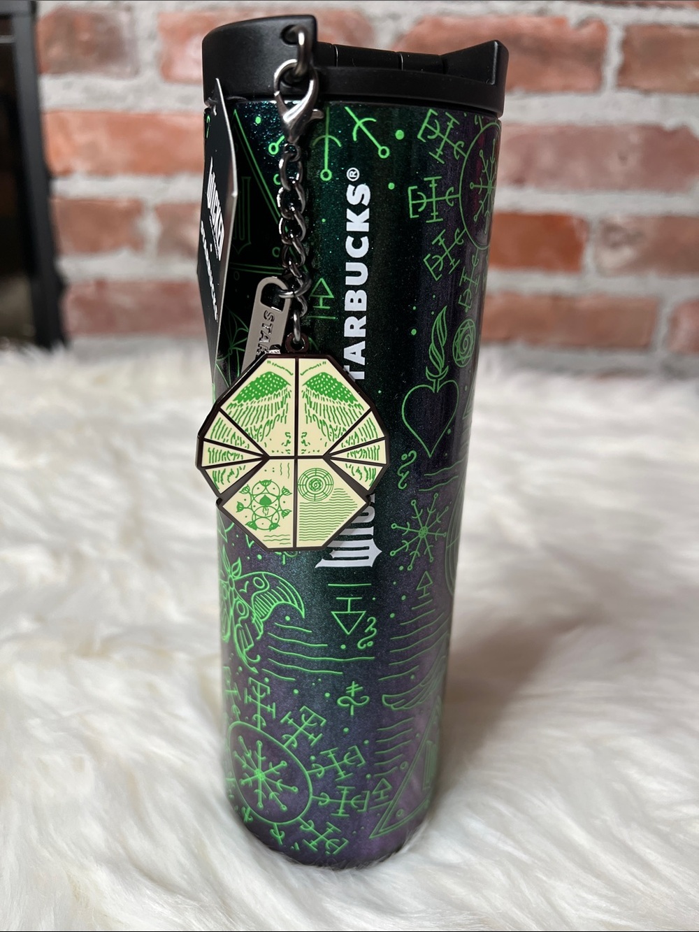 STARBUCKS | Wicked Glow in the Dark Grimmerie Charm Elphaba SS Bottle